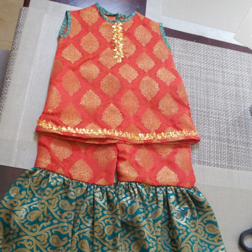 Girls gharara set.New